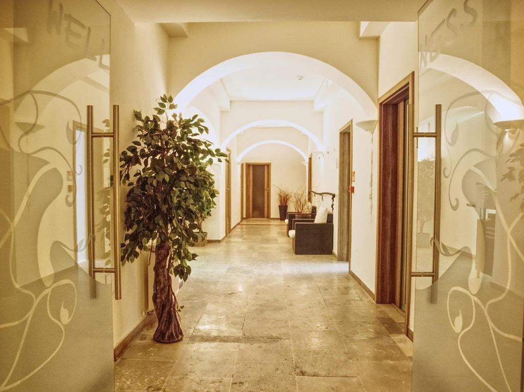Hotel Restauracja Caspar Еленя-Гура Экстерьер фото